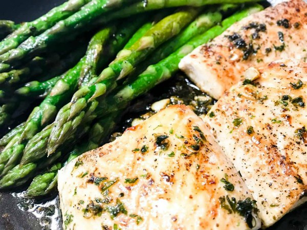 Mahi-Mahi with Asparagus