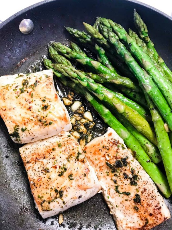 Mahi-Mahi with Asparagus