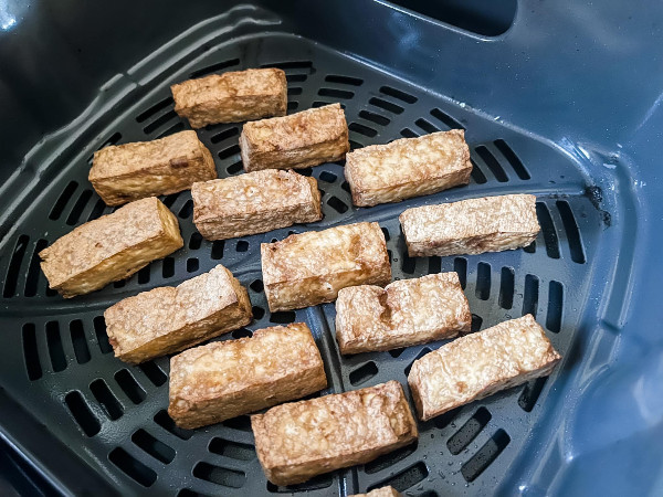 Crispy Air Fryer Tofu