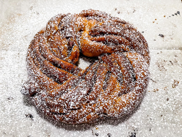 Nutella Pastry Wreath