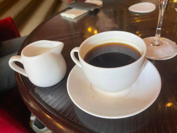Impromptu Coffee Break at The Manila Hotel