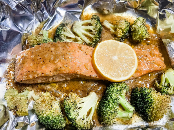 Foil Packet Salmon & Broccoli